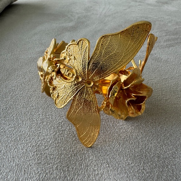 Gold Large Botanical Floral Bracelet Cuff - Picture 8 of 9